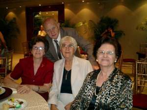 Molly Benarroch, Jacobi Benay, SARA FERERES y Anita Benarroch