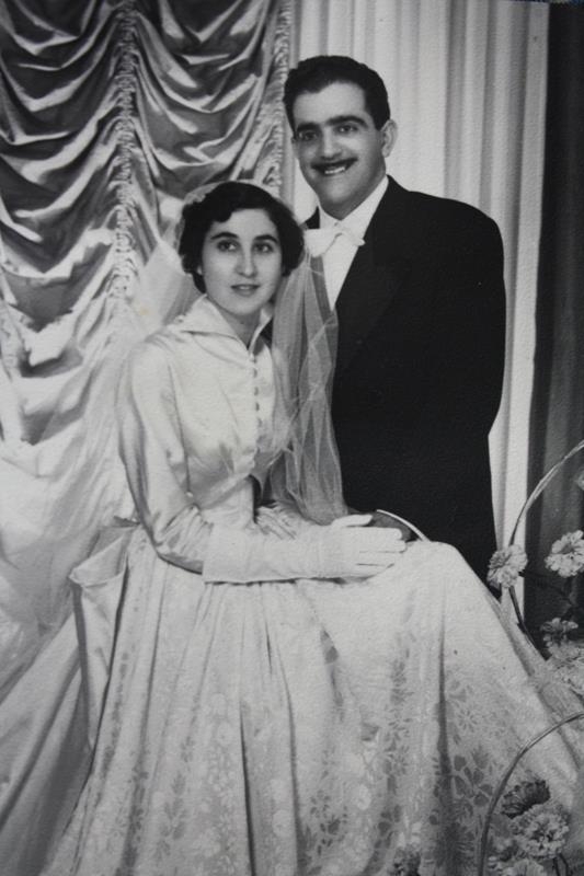 SARA FERERES Y SAADIA MPRYOUSSEF EL DÍA DE SU BODA