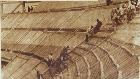 Construcción de la plaza de toros de Tánger