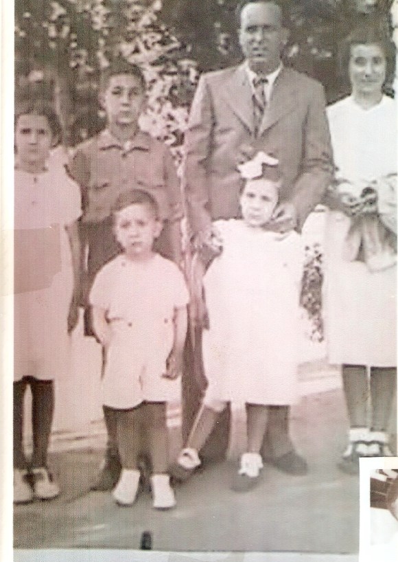 De izquierda a derecha, arriba: Maru Sánchez, Paco Sánchez, Luis -padre de Paco- e Isabel; abajo, Paco Rodríguez y su hermana. Año 1938
