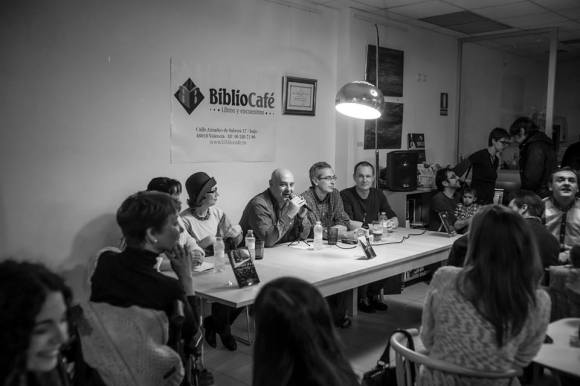 José Luis Rodríguez-Núñez, centro de la Generación BiblioCafé