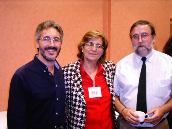 Madrid, año 2005 - Sergio Barce, Ange Ramírez y José Manuel Galindo, en la primera asamblea de "Larache en el Mundo"