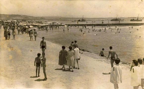 El espigón y la otra banda - Larache