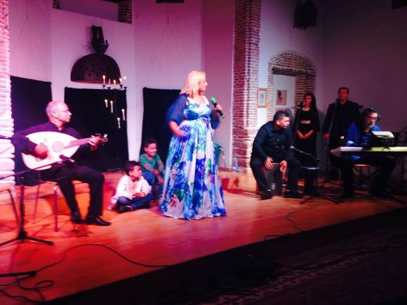 12107947_889299514456806_5165676600173479037_n