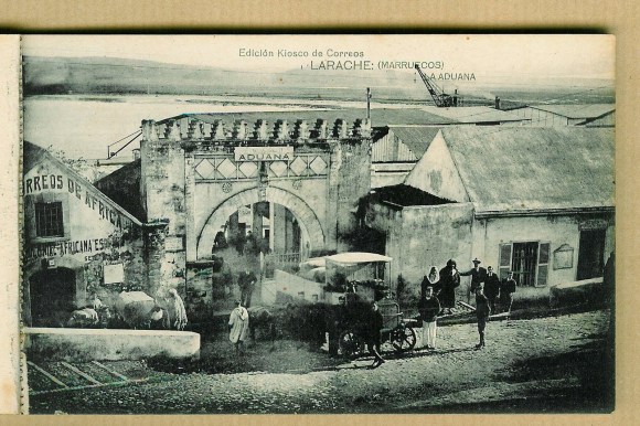20-Larache colonial-1928-Edificios de correos de África y de la aduana.