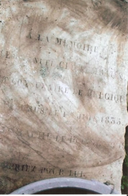 sepultura-de-emmanuel-clarenbaux