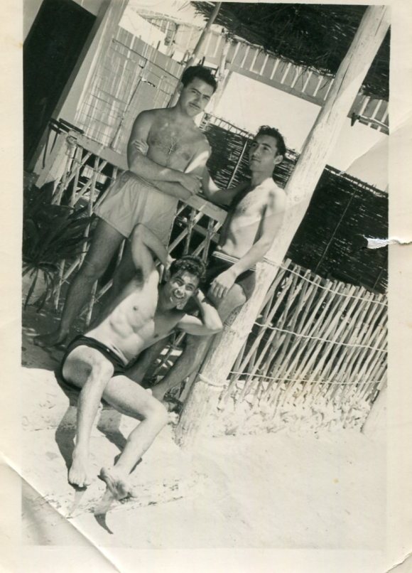 Larache - de pie, Fernando Galeote y AB, sentado Carlos Navas