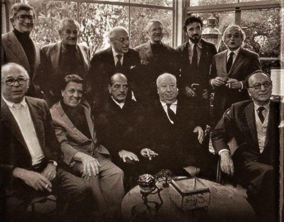 De pie - Robert Mulligan, William Wyler, George Cukor, Robert Wise, Jean Claude-Carriere, Serge Silberman. Sentados - Billy Wilder,George Stevens, Luis Buñuel, Alfred Hitchcock y Rouben Mamoulian