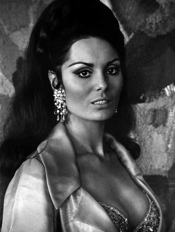 La imagen tiene un atributo ALT vacío; su nombre de archivo es daliah-lavi-2.jpg