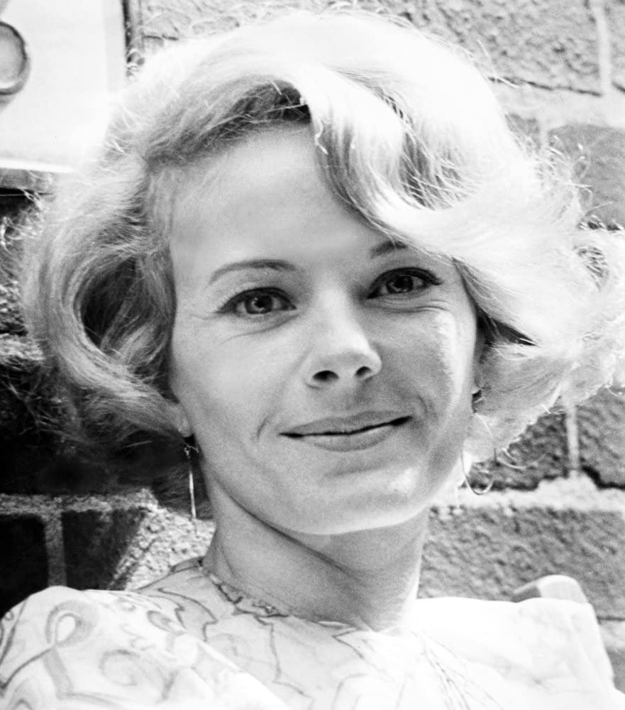 La imagen tiene un atributo ALT vacío; su nombre de archivo es delphine-seyrig.jpg