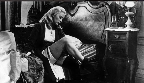 La imagen tiene un atributo ALT vacío; su nombre de archivo es silvia-pinal.jpg